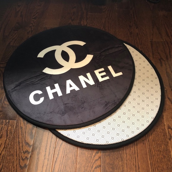 New Black & White Novelty Floor Mats 🤍🖤 - Picture 10 of 14